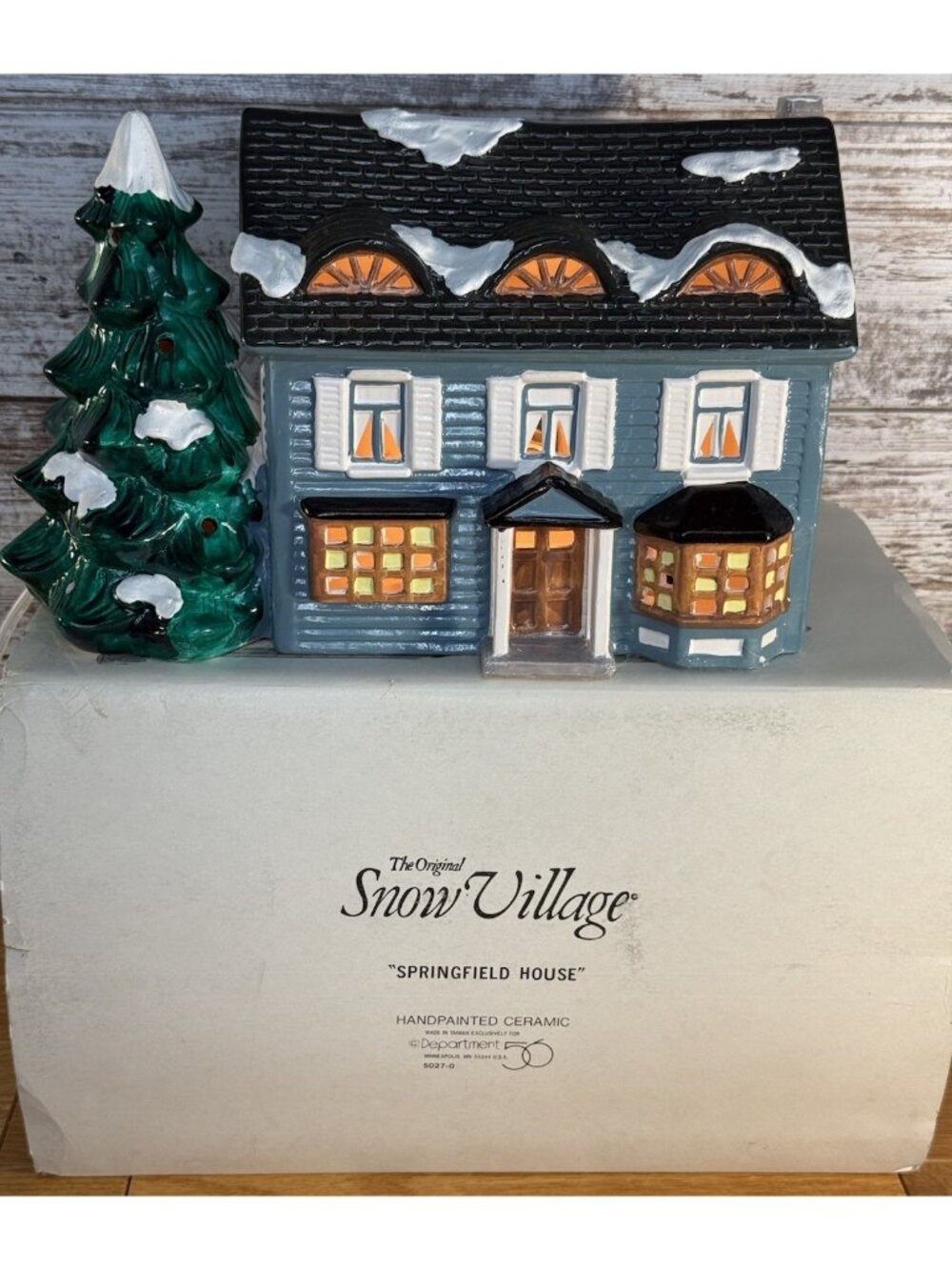 Dept 56 Original Snow Village 1987 Springfield House 50270 Retired w/Cord & Bulb